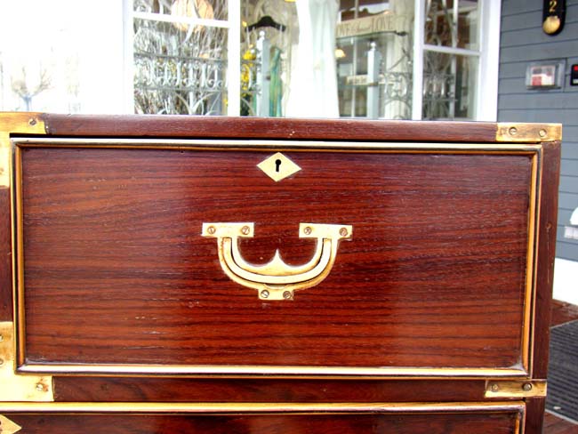 A RARE early 19th c. Rosewood Two-part CAMPAIGN Chest of Drawers circa 1810-1825 — image 4
